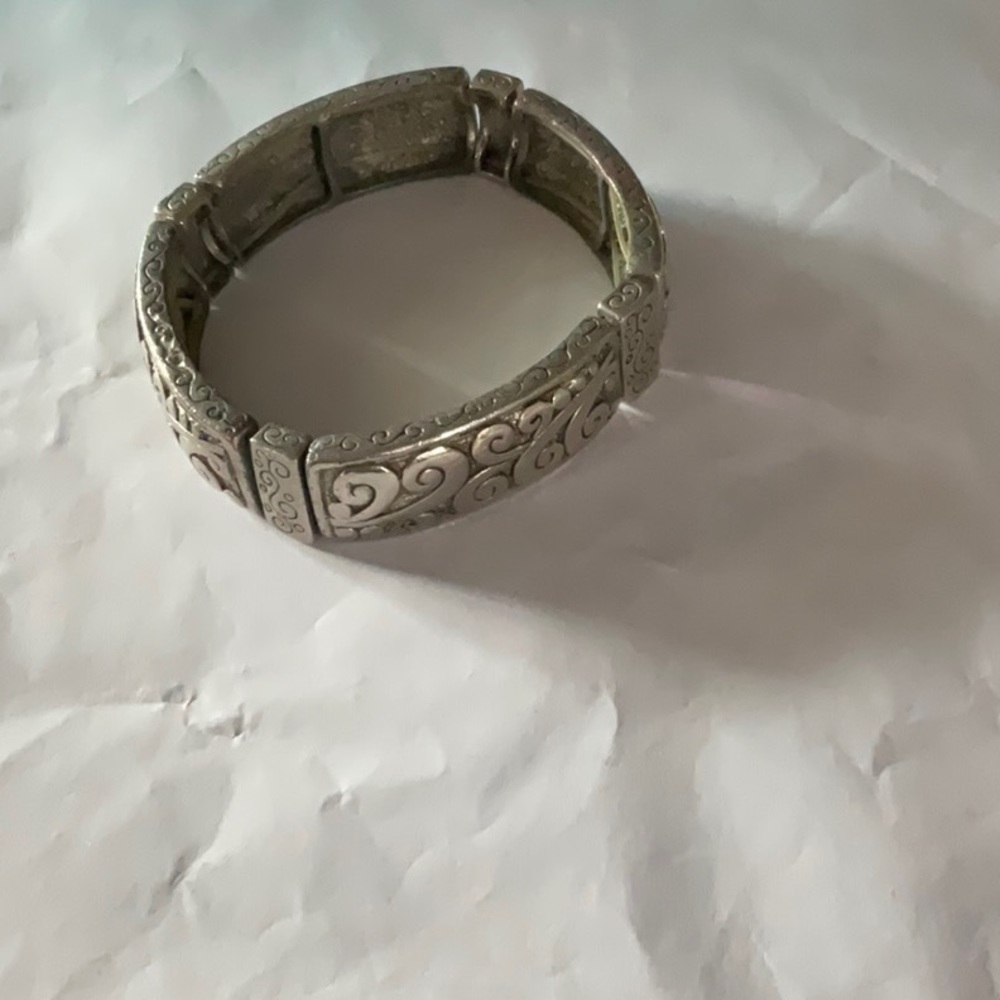 Bracelets - Picture 4 of 4